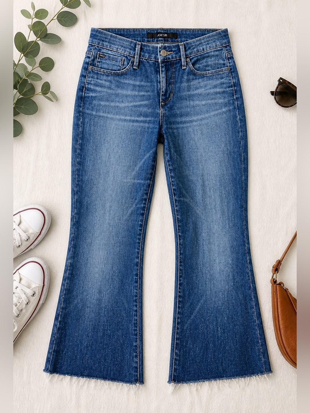 Joe’s Jeans Visionaire Y2K Flare Cropped Raw Hem Distressed Denim W29 C87